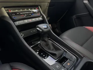 Skoda Karoq 2022 — фото 11 из 36