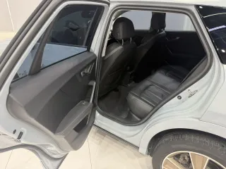 Audi Q2 2022 — фото 11 из 23