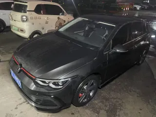 Volkswagen Golf 2022 — фото 1 из 7