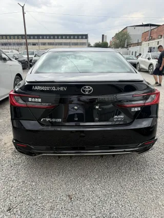 Toyota Camry 2026 — фото 5 из 8