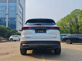 Jetour X70 Plus 2023 — фото 11 из 25