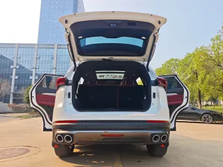Jetour X70 Plus 2023 — фото 16 из 25