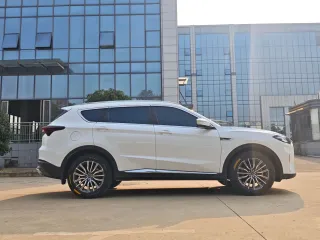 Jetour X70 Plus 2023 — фото 18 из 25