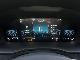 Skoda Karoq 2022 — фото 15 из 29