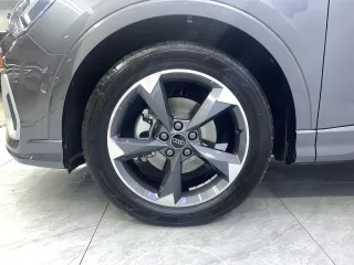Audi Q3 2023 — фото 9 из 12