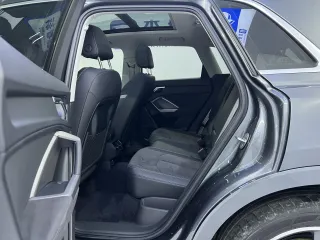 Audi Q3 2023 — фото 12 из 30