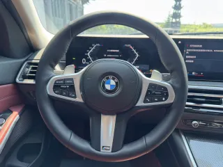 BMW 3-Series 2023 — фото 15 из 27