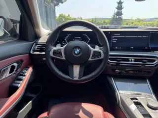 BMW 3-Series 2023 — фото 16 из 27