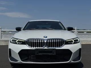 BMW 3-Series 2023 — фото 1 из 27