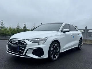 Audi A3 2022 — фото 1 из 27