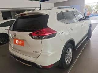 Nissan X-Trail 2022 — фото 2 из 6