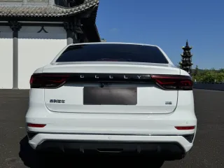 Geely Emgrand 2023 — фото 5 из 56