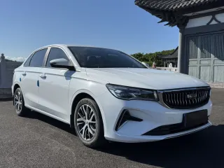 Geely Emgrand 2023 — фото 3 из 56