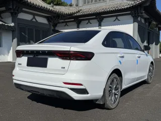 Geely Emgrand 2023 — фото 6 из 56