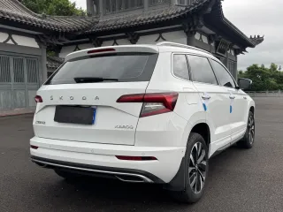 Skoda Karoq 2023 — фото 6 из 58