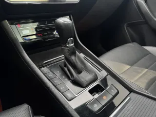 Skoda Superb 2022 — фото 13 из 58