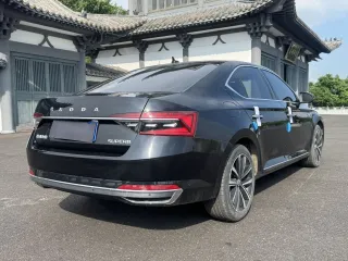 Skoda Superb 2022 — фото 52 из 58