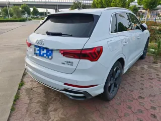 Audi Q3 2022 — фото 2 из 5