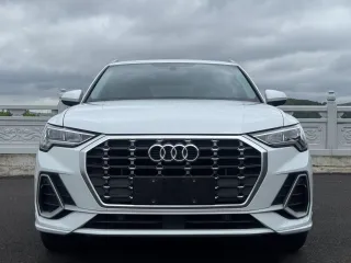 Audi Q3 2022 — фото 2 из 58