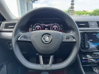 Skoda Superb 2023 — фото 34 из 58