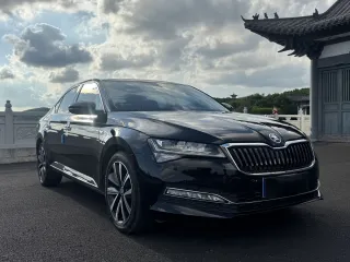 Skoda Superb 2023 — фото 54 из 58