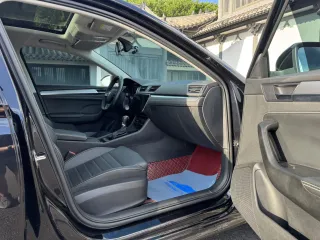 Skoda Superb 2023 — фото 10 из 58