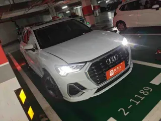 Audi Q3 2022 — фото 2 из 6