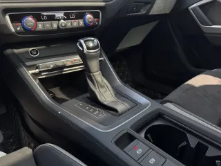 Audi Q3 2022 — фото 13 из 30