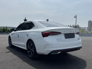 Skoda Octavia 2023 — фото 4 из 27