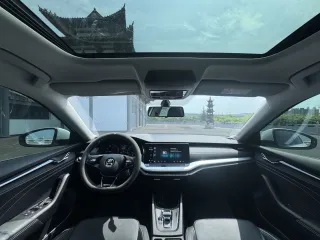 Skoda Octavia 2023 — фото 18 из 27