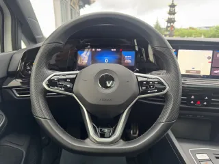 Volkswagen Golf 2022 — фото 19 из 27