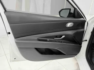 Hyundai Elantra 2022 — фото 6 из 13