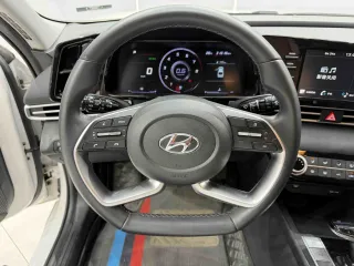 Hyundai Elantra 2022 — фото 4 из 13