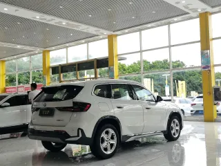 BMW X1 2023 — фото 3 из 17