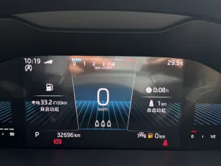 Skoda Karoq 2022 — фото 23 из 58