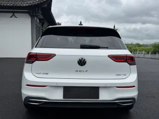 Volkswagen Golf 2021 — фото 1 из 27