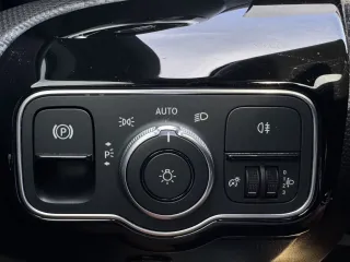 Mercedes A-Class 2022 — фото 11 из 56
