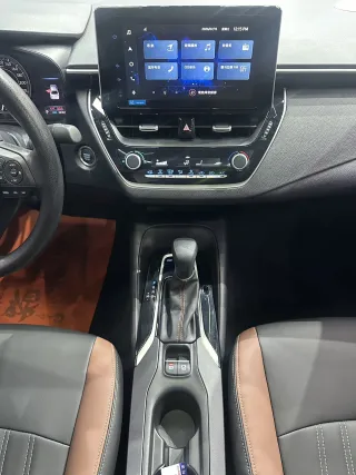 Toyota Corolla 2022 — фото 40 из 54
