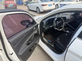 Hyundai Elantra 2023 — фото 4 из 5