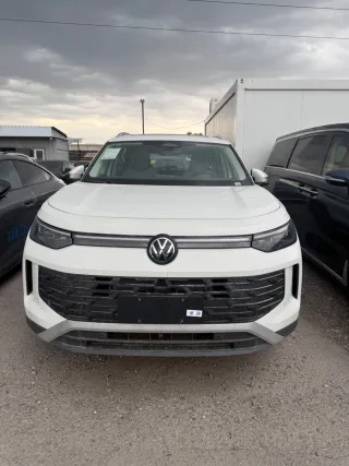 Volkswagen Tayron L 2026 — фото автомобиля из Китая