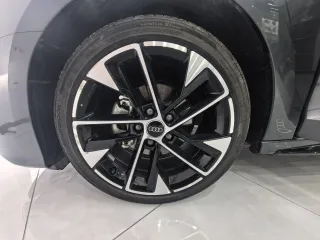 Audi A3 2022 — фото 19 из 27