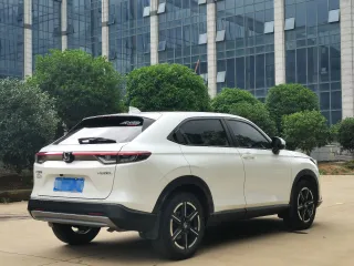 Honda Vezel 2023 — фото 32 из 40