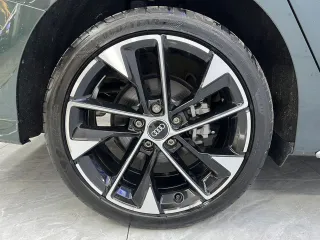 Audi A3 2023 — фото 18 из 27