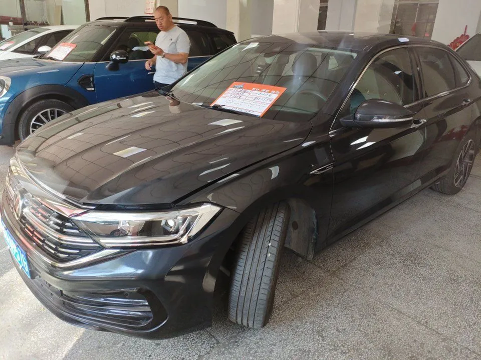 Volkswagen Sagitar