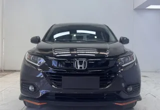 Honda Vezel 2022 — фото 2 из 24