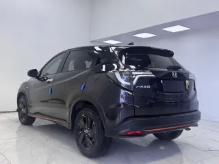 Honda Vezel 2022 — фото 6 из 24