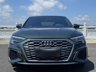Audi A3 2022 — фото 2 из 29
