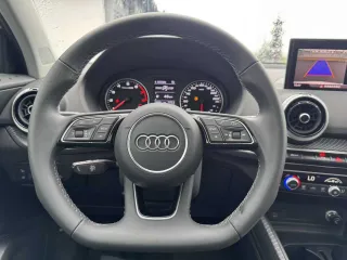 Audi Q2 2023 — фото 15 из 26