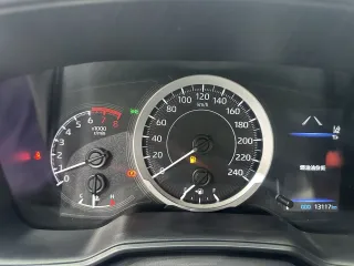 Toyota Corolla 2023 — фото 10 из 54