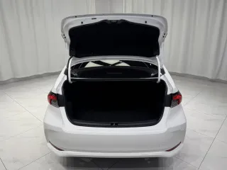 Toyota Corolla 2022 — фото 18 из 25